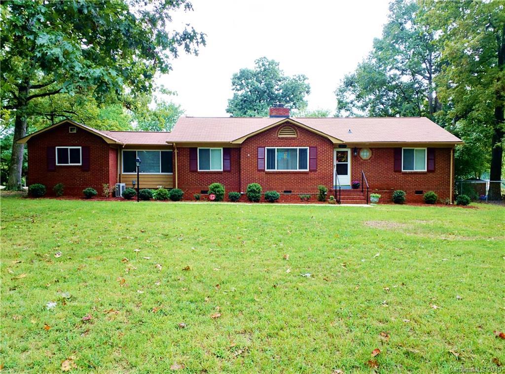 1014 Watts Dr., Charlotte, NC 28216