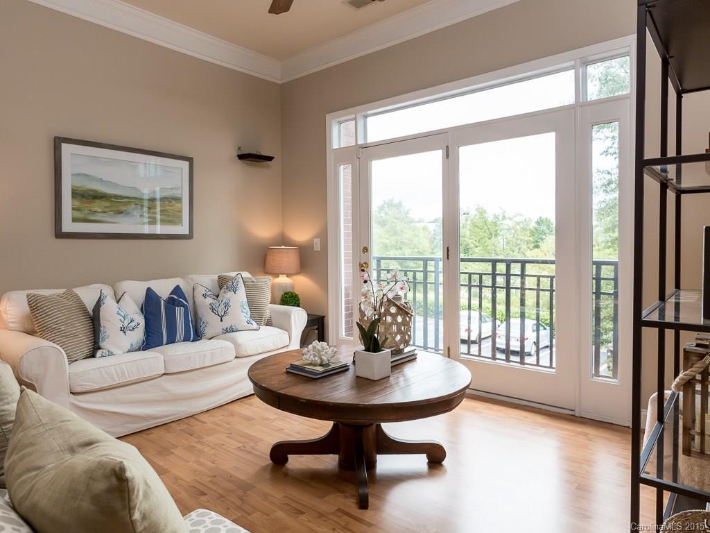 735 Garden District Dr. #-, Charlotte, NC 28202