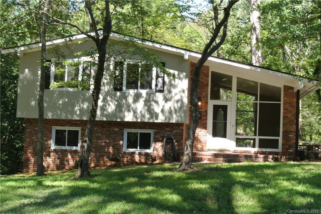 3051 Northampton Dr., Charlotte, NC 28210