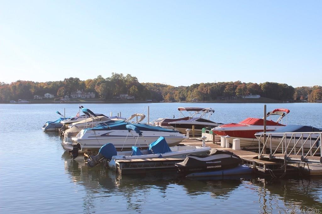 13942 Queens Harbor Rd., Charlotte, NC 28278