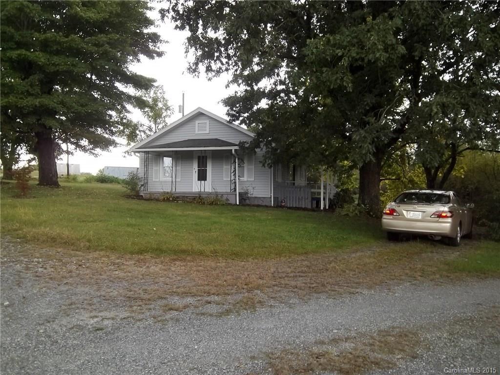 23 Birdsong Ln., Hendersonville, NC 28792