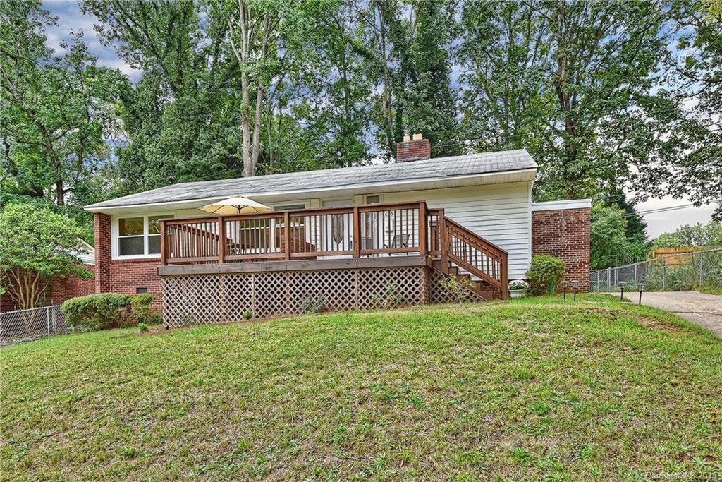 640 Manhasset Rd., Charlotte, NC 28209