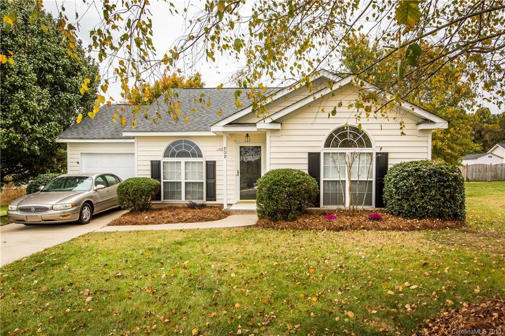 909 Milkwood Ln., Monroe, NC 28110