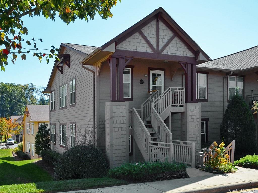 2401 Deermouse Way, Hendersonville, NC 28791