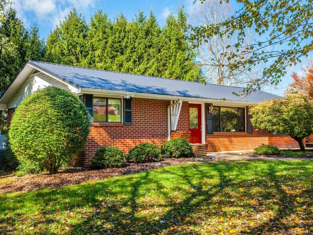 31 Pisgah View Dr., Etowah, NC 28729