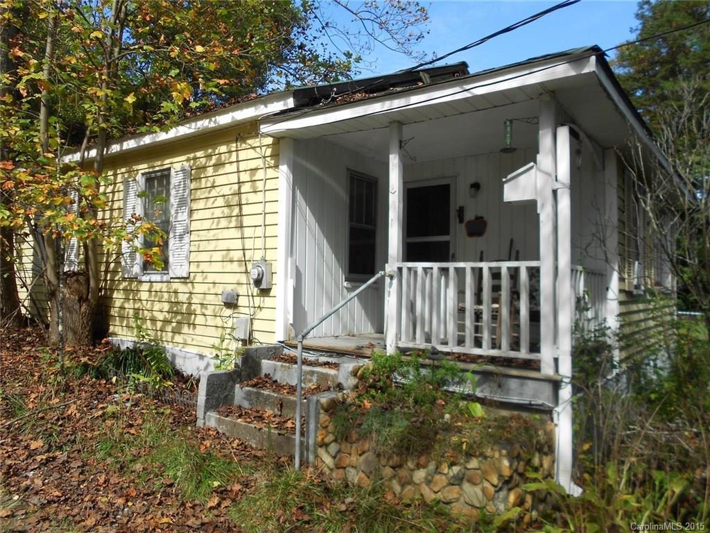 889 Brookside Camp Rd., Hendersonville, NC 28792