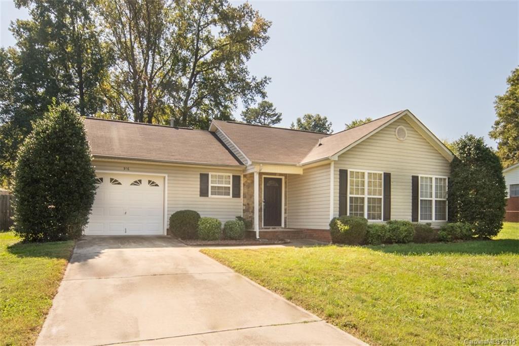 916 Ravendale Dr., Charlotte, NC 28216
