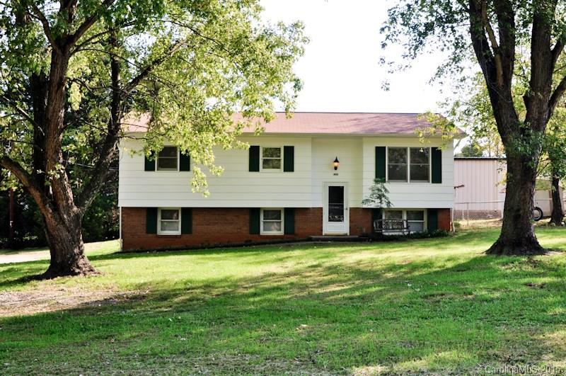 400 Section House Rd., Hickory, NC 28601