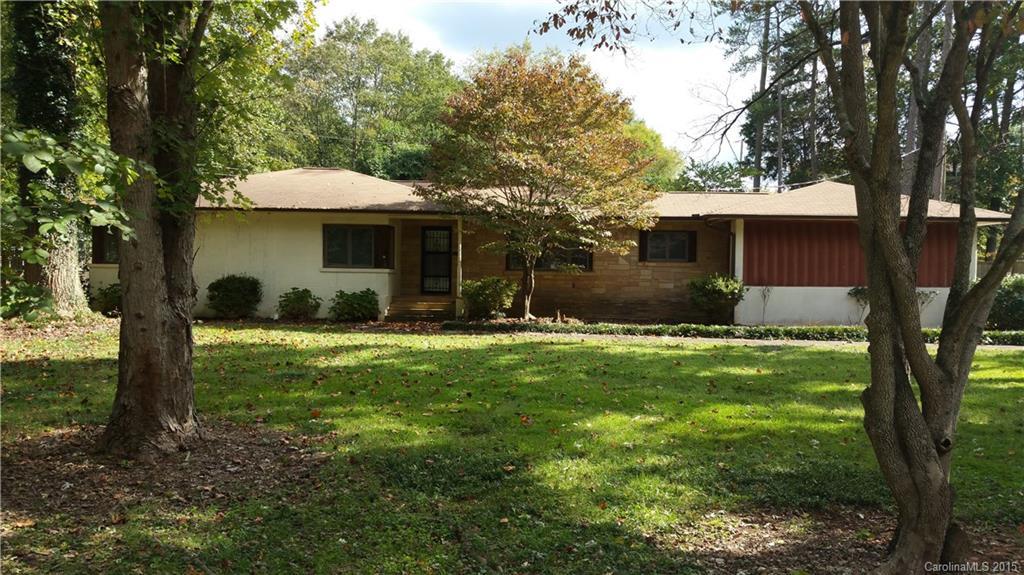 1401 Pine Tree Dr., Charlotte, NC 28270
