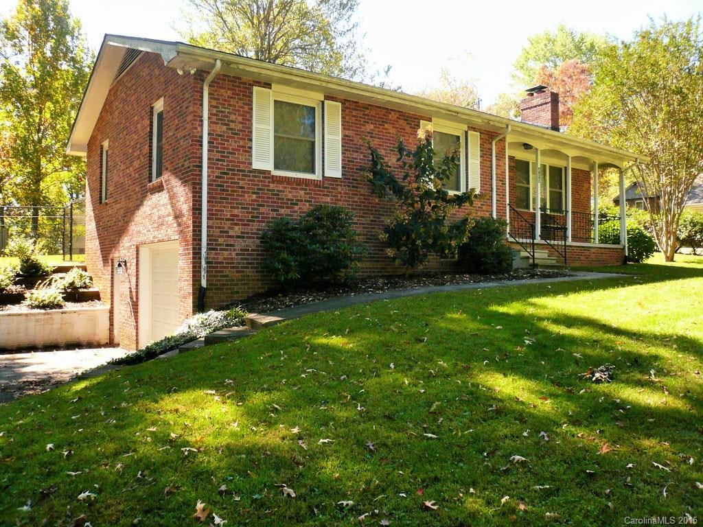 415 Blue Ridge St. #9-10, Hendersonville, NC 28792