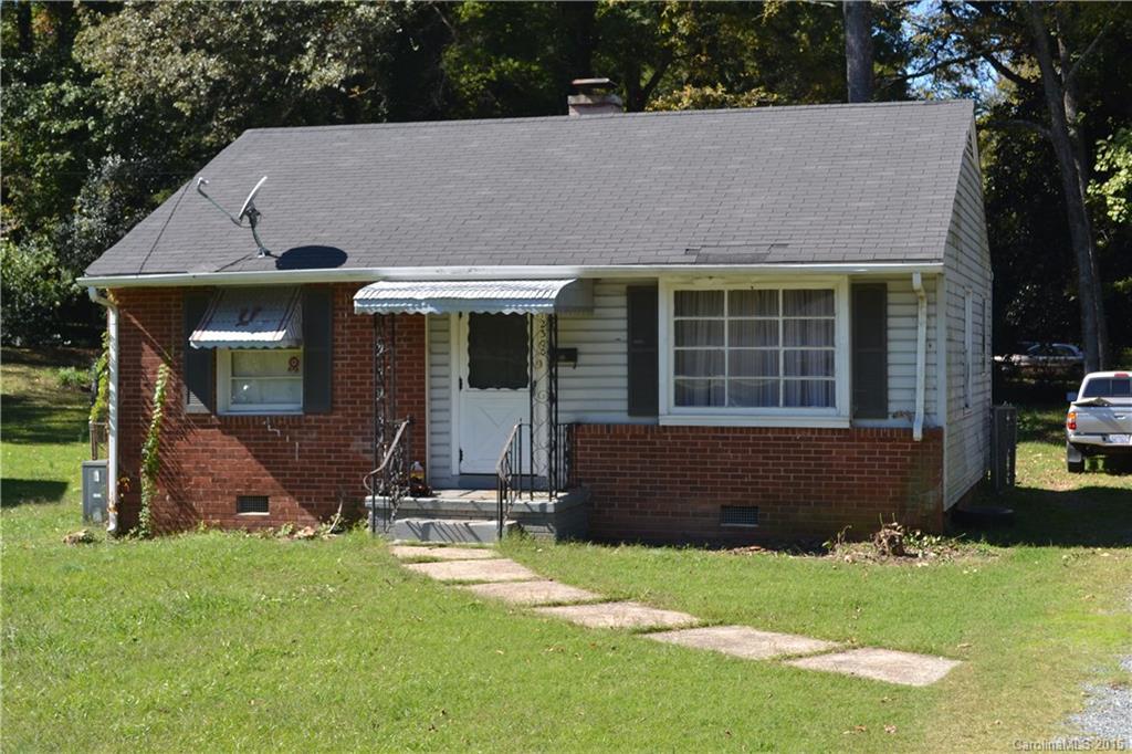 2300 Finchley Dr., Charlotte, NC 28215