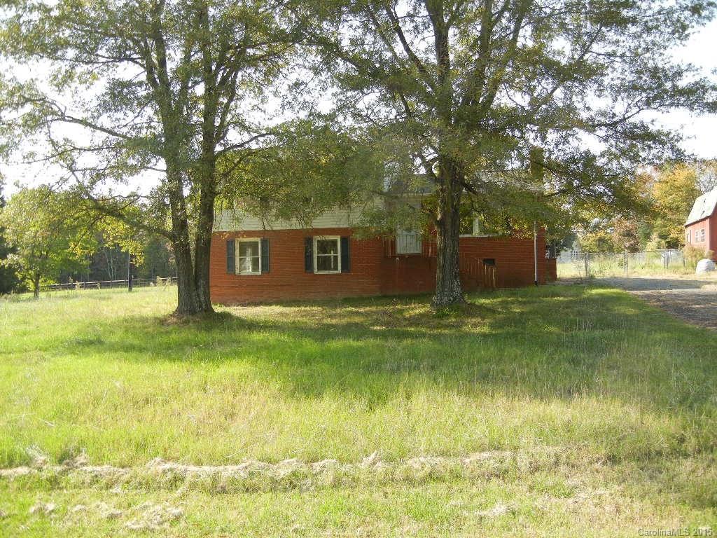 240 Deerfield Dr., Mooresville, NC 28115