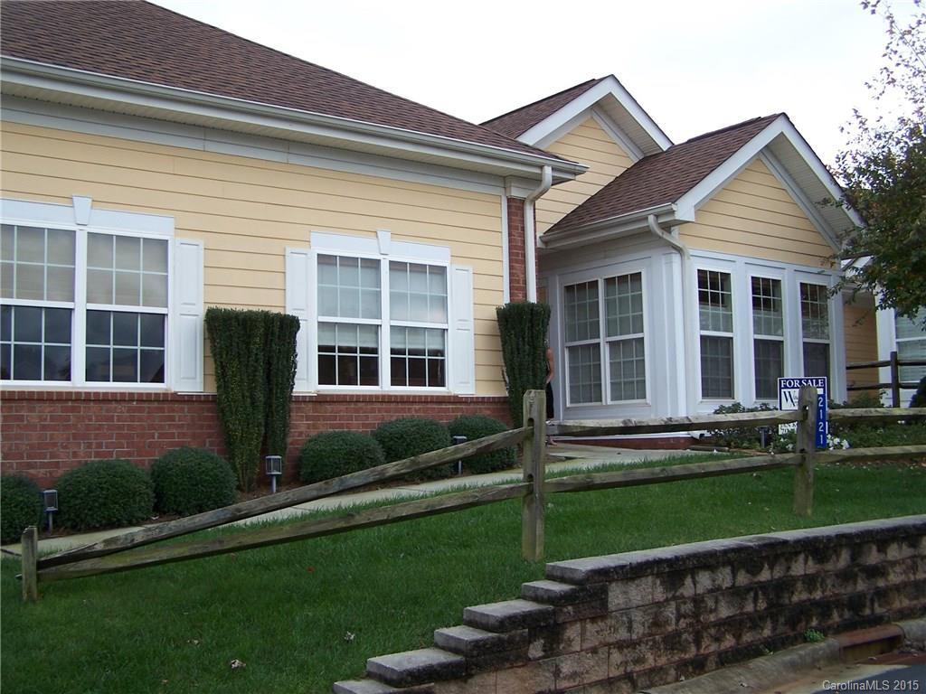 2121 Castle Ct. #8B, Matthews, NC 28105