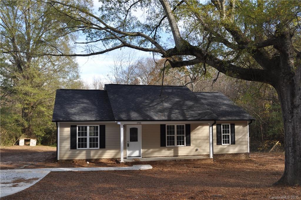 1701 Azalea Ave., Kannapolis, NC 28081