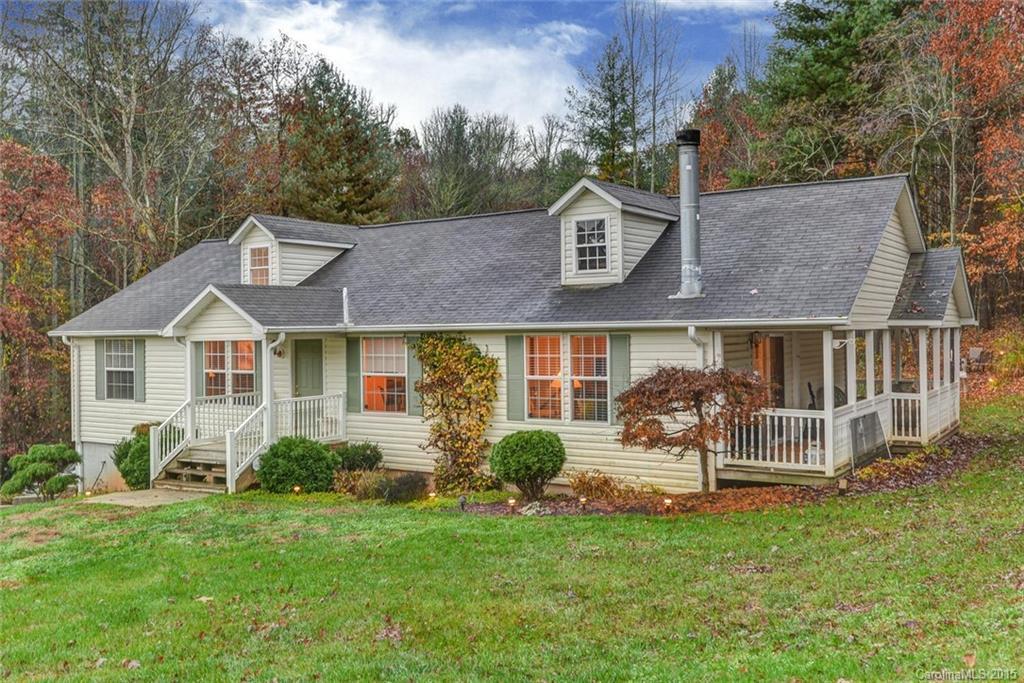 388 Jubilation Dr., Hendersonville, NC 28791