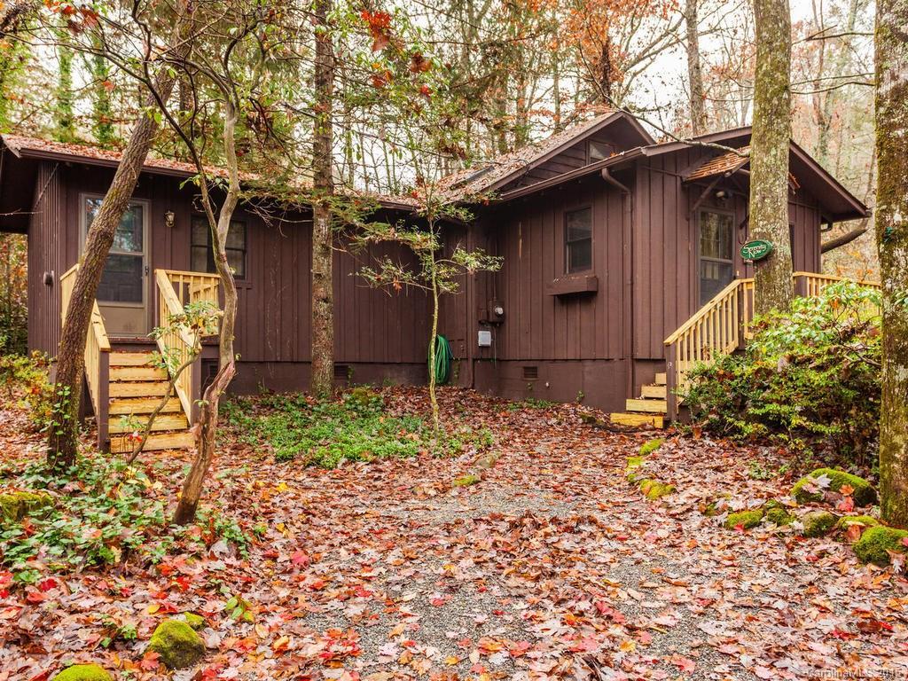 190 Misty Cove Ln., Hendersonville, NC 28739