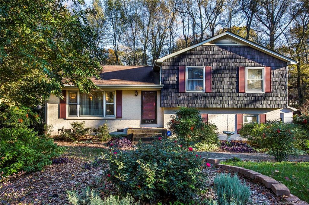 5827 Idlebrook Dr., Charlotte, NC 28212