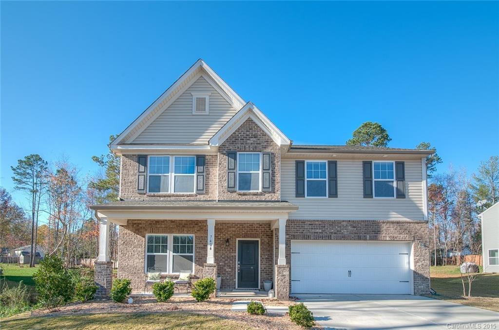 7404 Edgefield Ct., Matthews, NC 28104