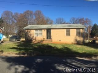 1408 Yadkin St., Statesville, NC 28677