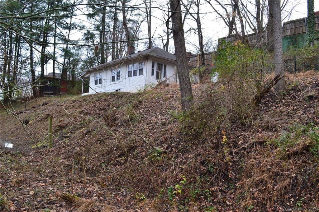 177 Houston Cir., Asheville, NC 28801