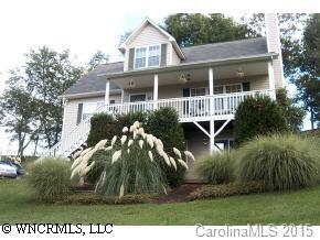 4 Thunder Road, Waynesville, NC 28785