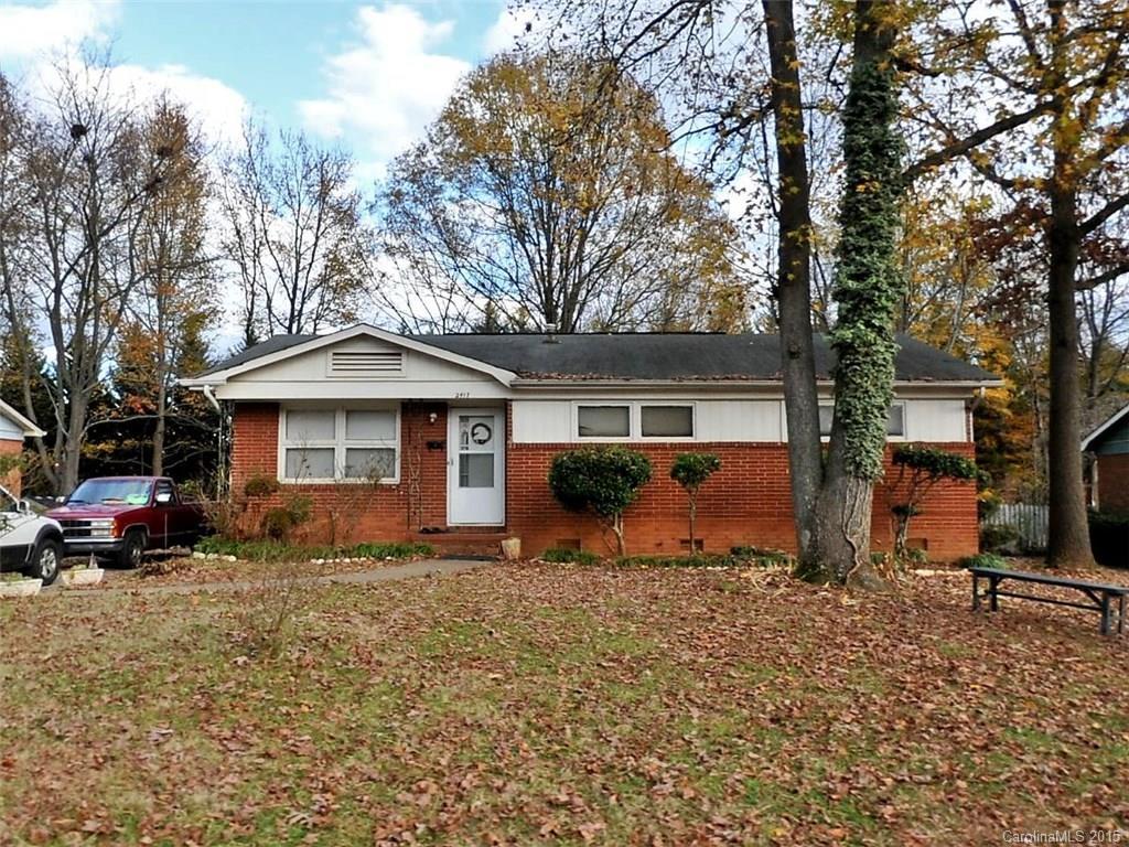 2417 Woodshire Dr., Charlotte, NC 28208