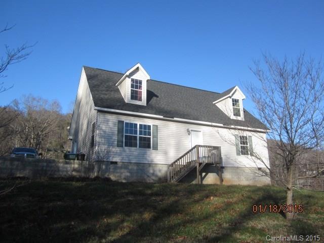 27 Lockwood Ln., Asheville, NC 28806