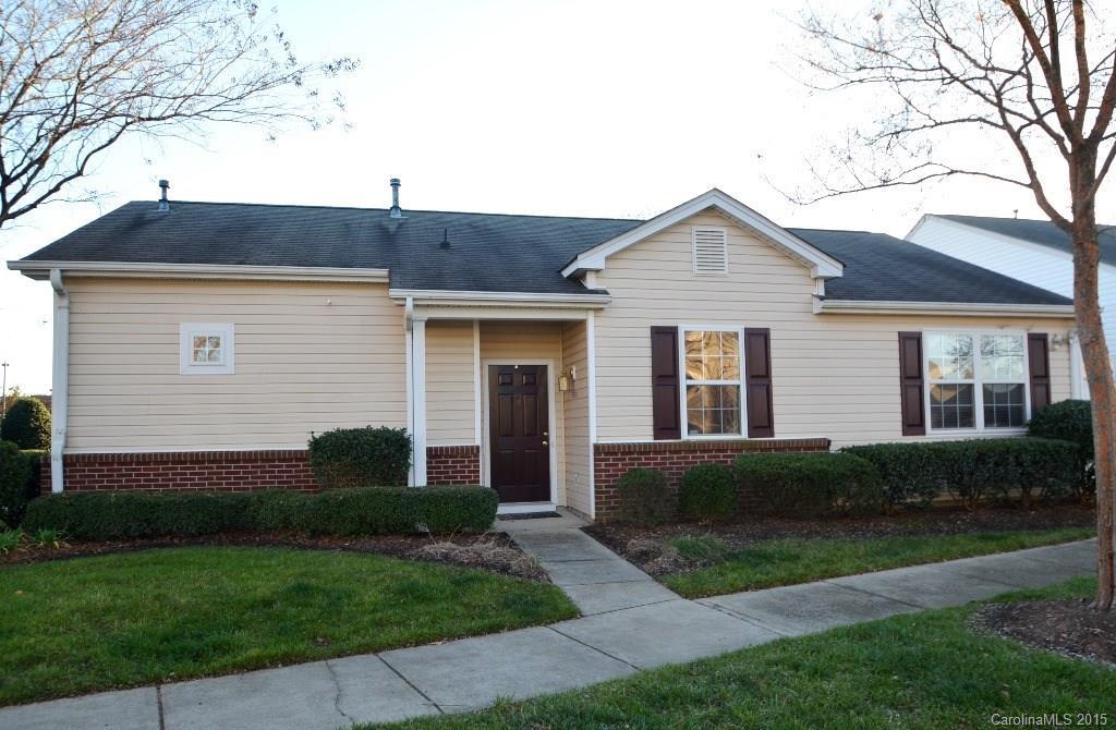 5923 Meadowmont Dr., Charlotte, NC 28269