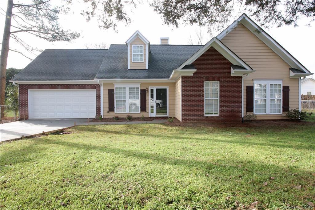 100 Hillcrest Dr., Huntersville, NC 28078