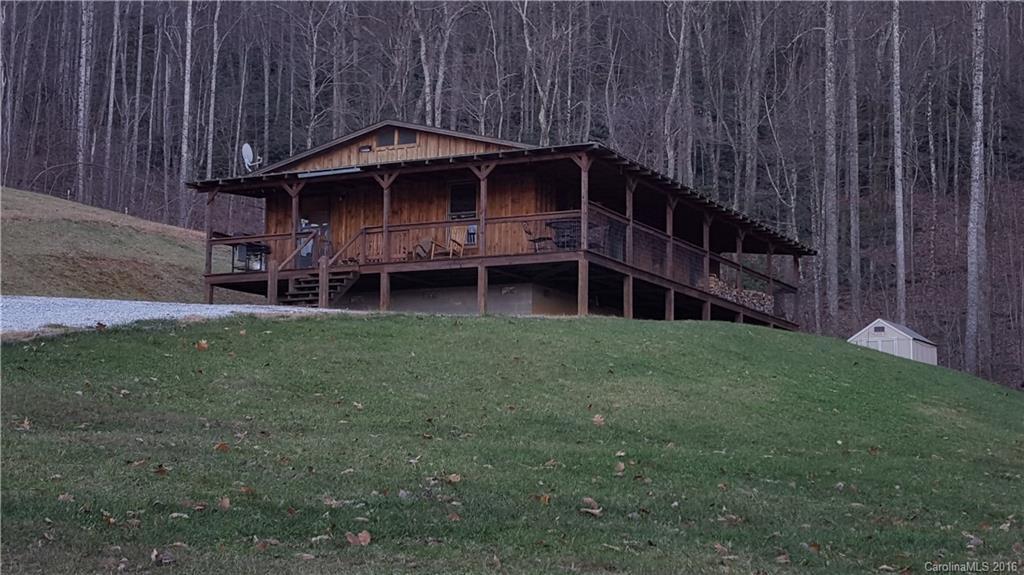 175 Major Mountain Rd., Black Mountain, NC 28711