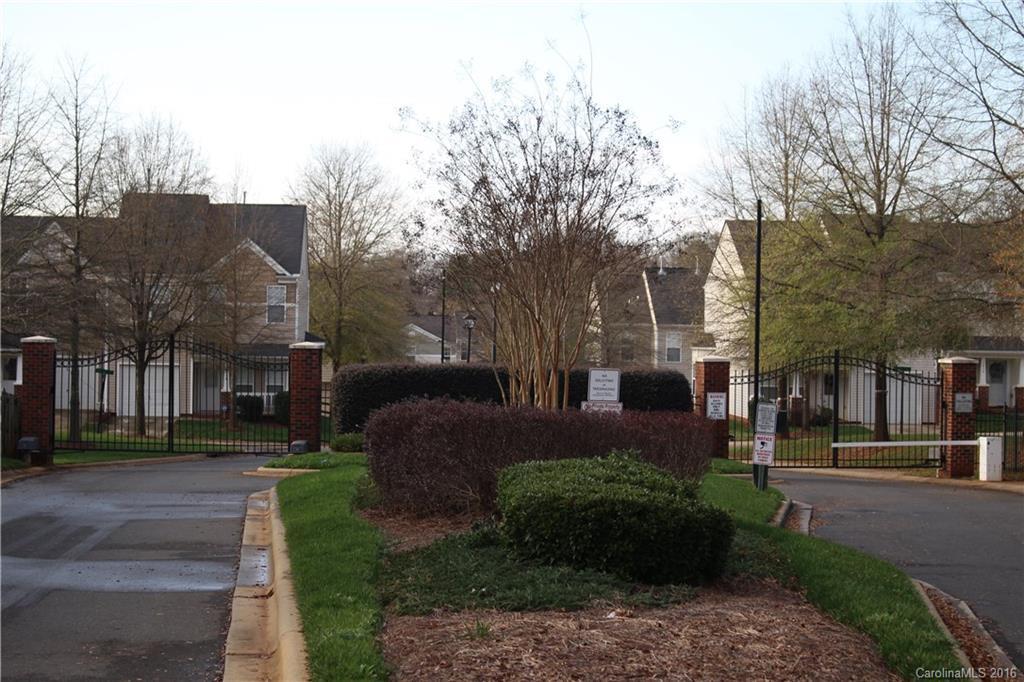 522 Doughton Ln., Charlotte, NC 28217