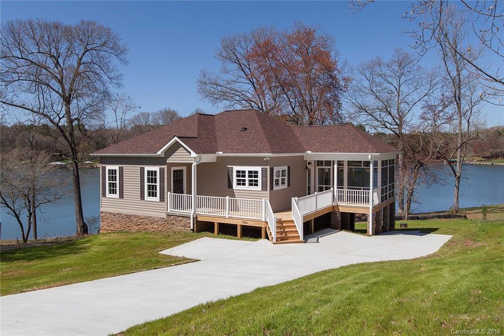 7066 Vinewood Rd., Sherrills Ford, NC 28673