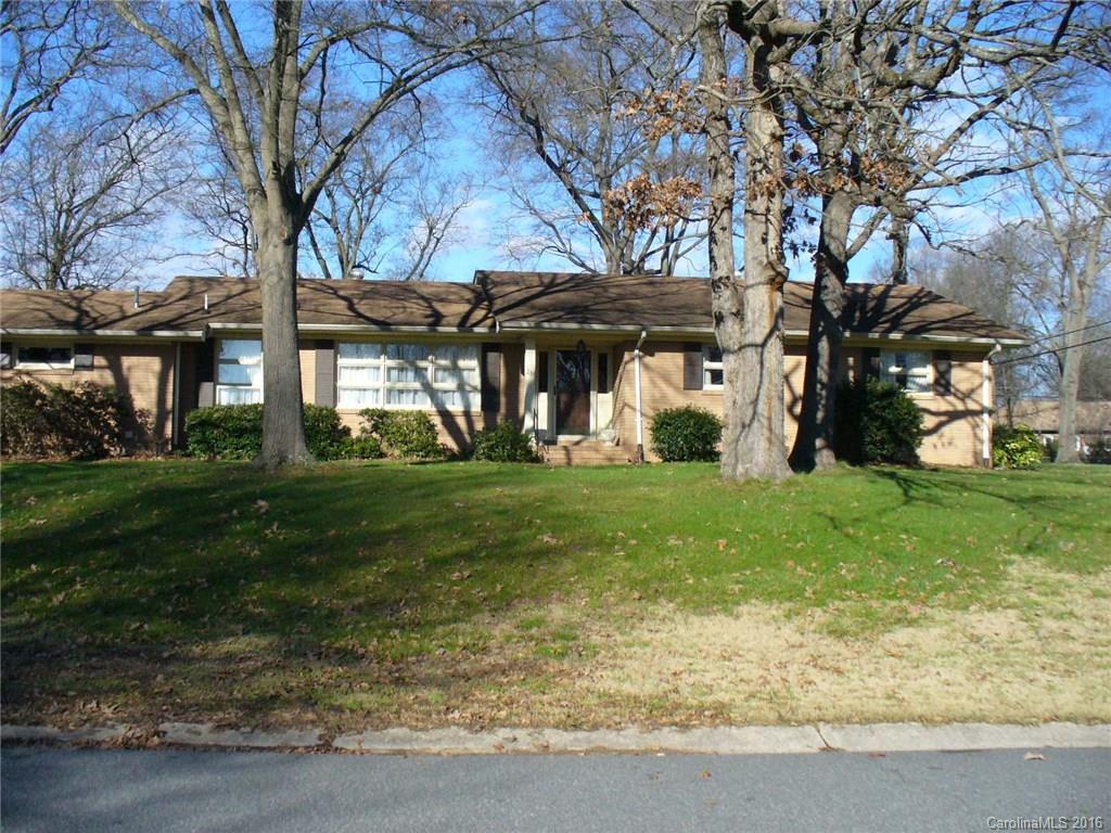 233 Sturbridge Dr., Charlotte, NC 28214