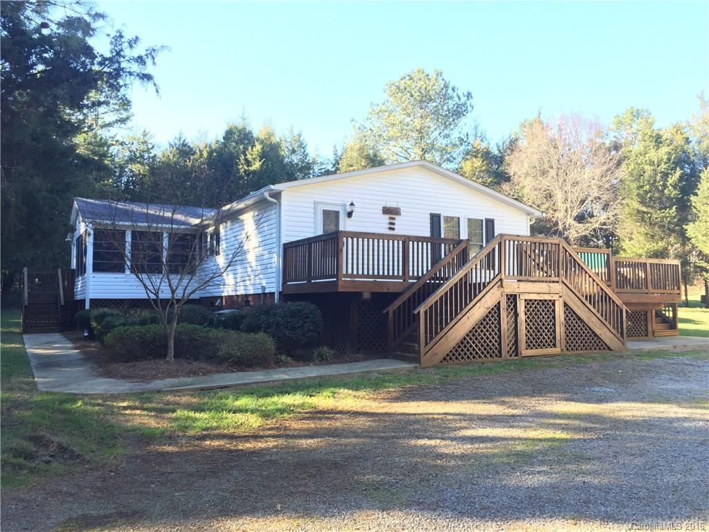 9800 Harvest Ln., Davidson, NC 28036