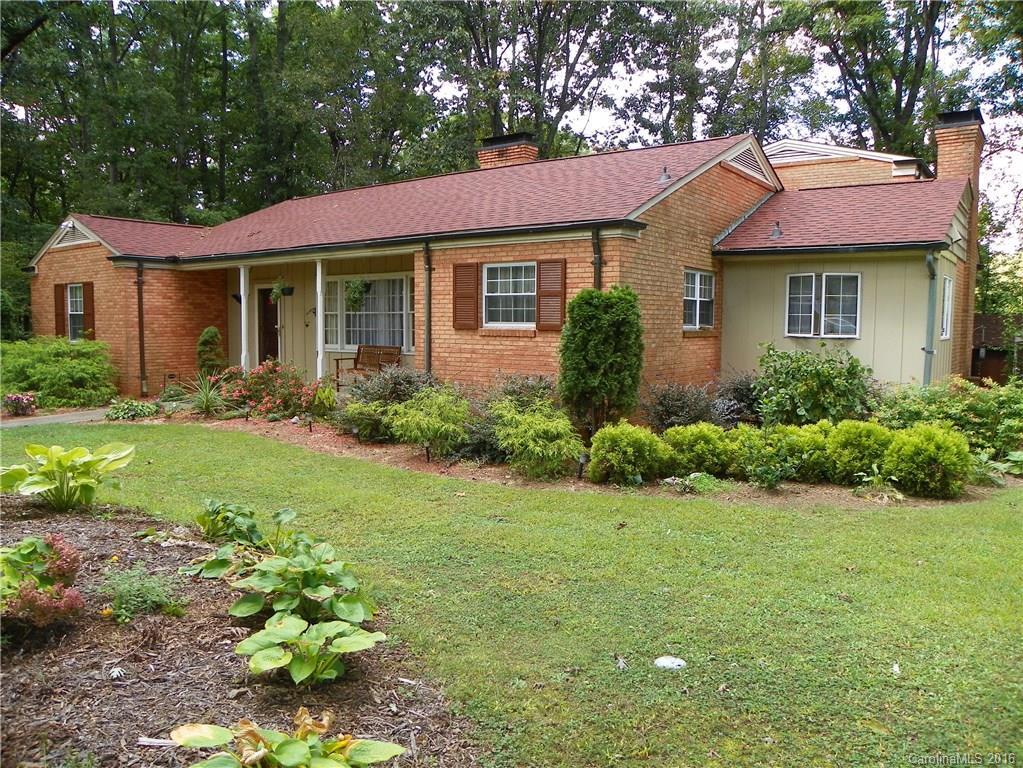 405 Farris Dr., Cherryville, NC 28021