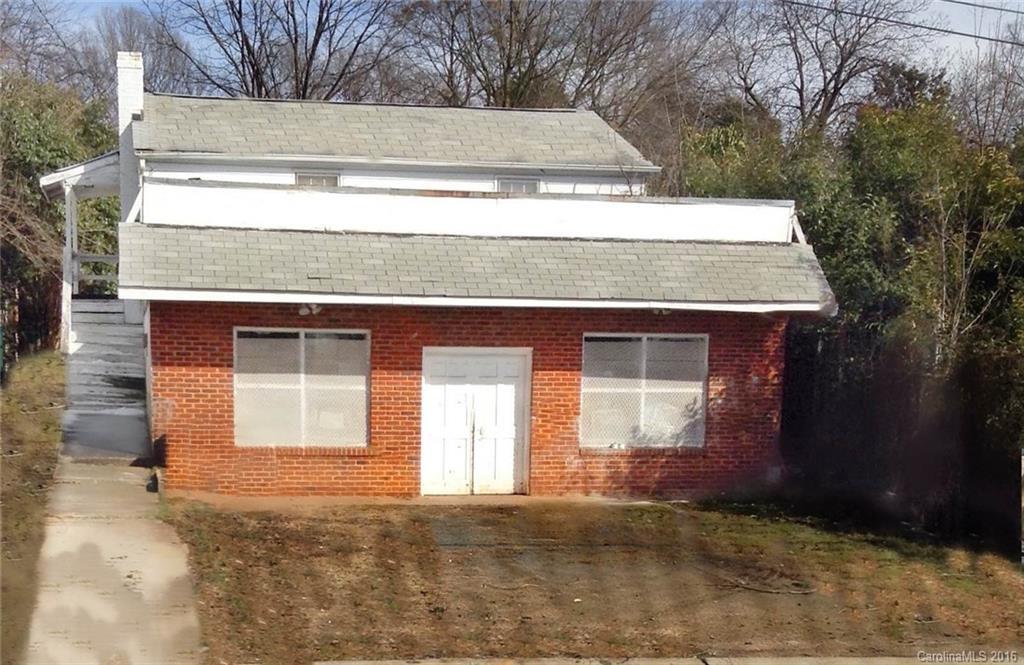 2022 Vanderbilt Rd., Charlotte, NC 28206