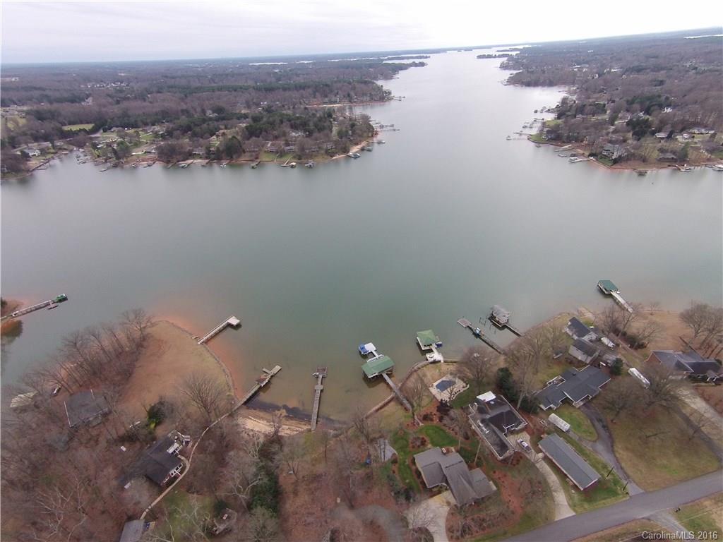 321 Sundown Rd., Mooresville, NC 28117