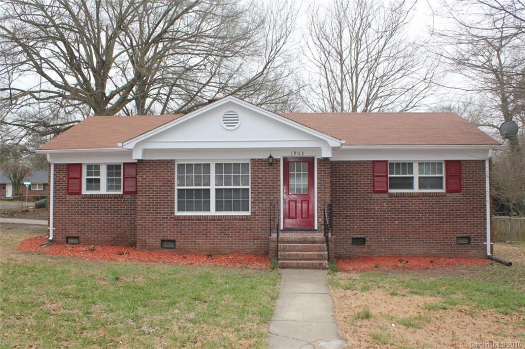 1903 Old West Ln., Gastonia, NC 28052