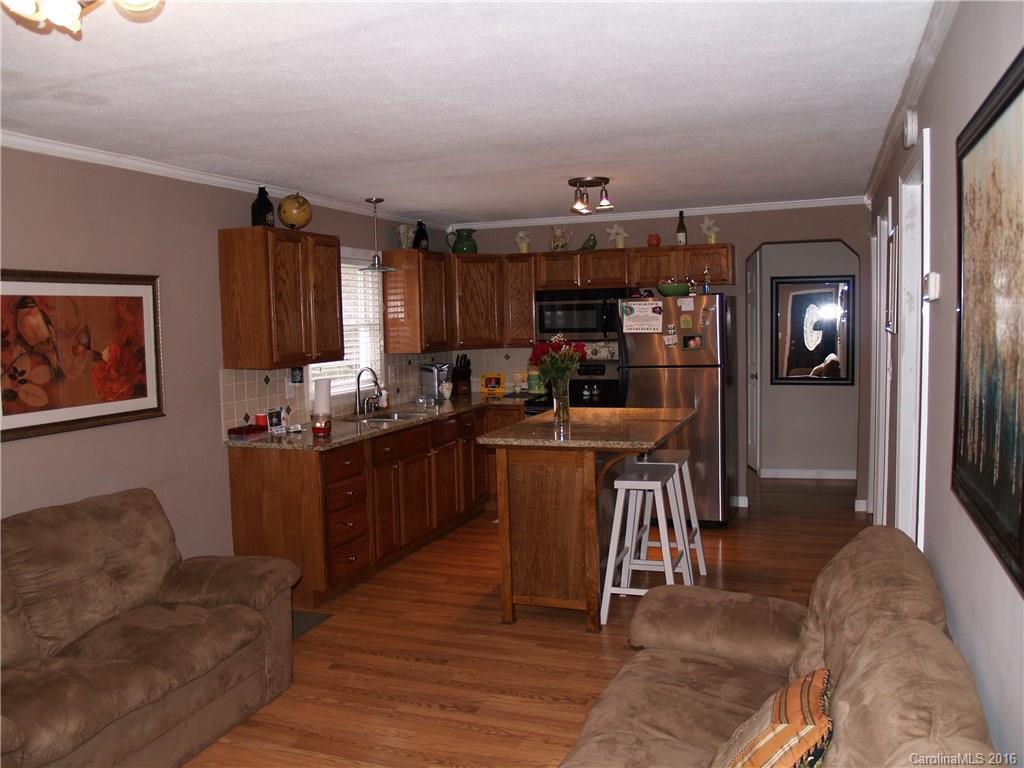 362 E Catawba Ave., Mooresville, NC 28115