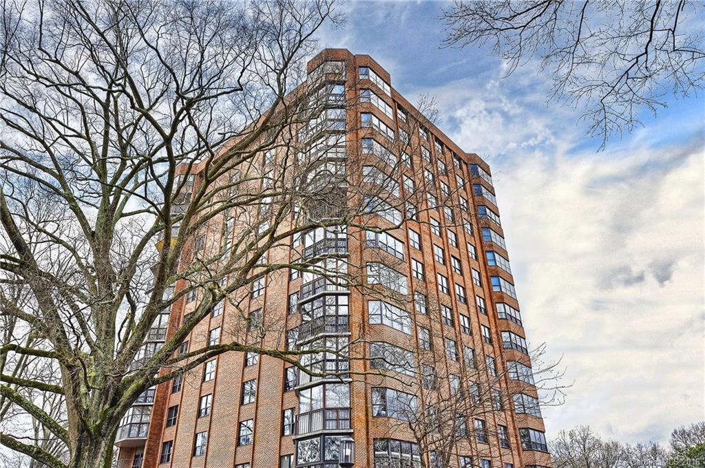 1530 Queens Rd. #701, Charlotte, NC 28207