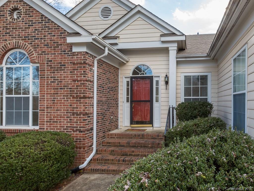 4601 Saxonbury Way, Charlotte, NC 28269