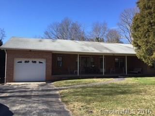 529 Carson Dr., Hendersonville, NC 28791