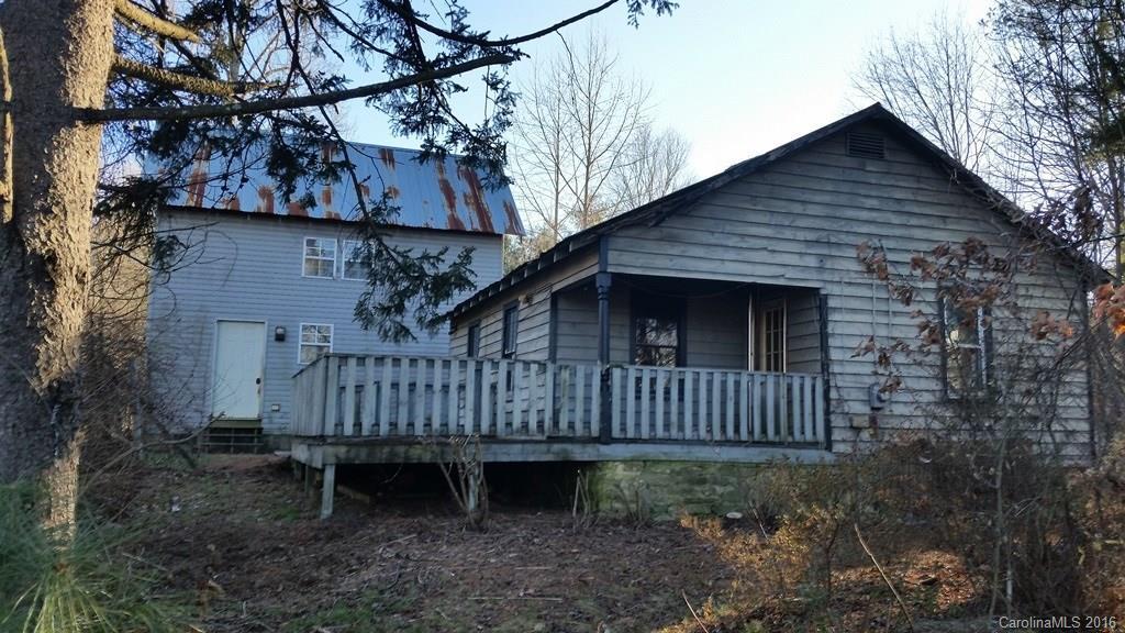 4486 Sugarloaf Rd., Hendersonville, NC 28792