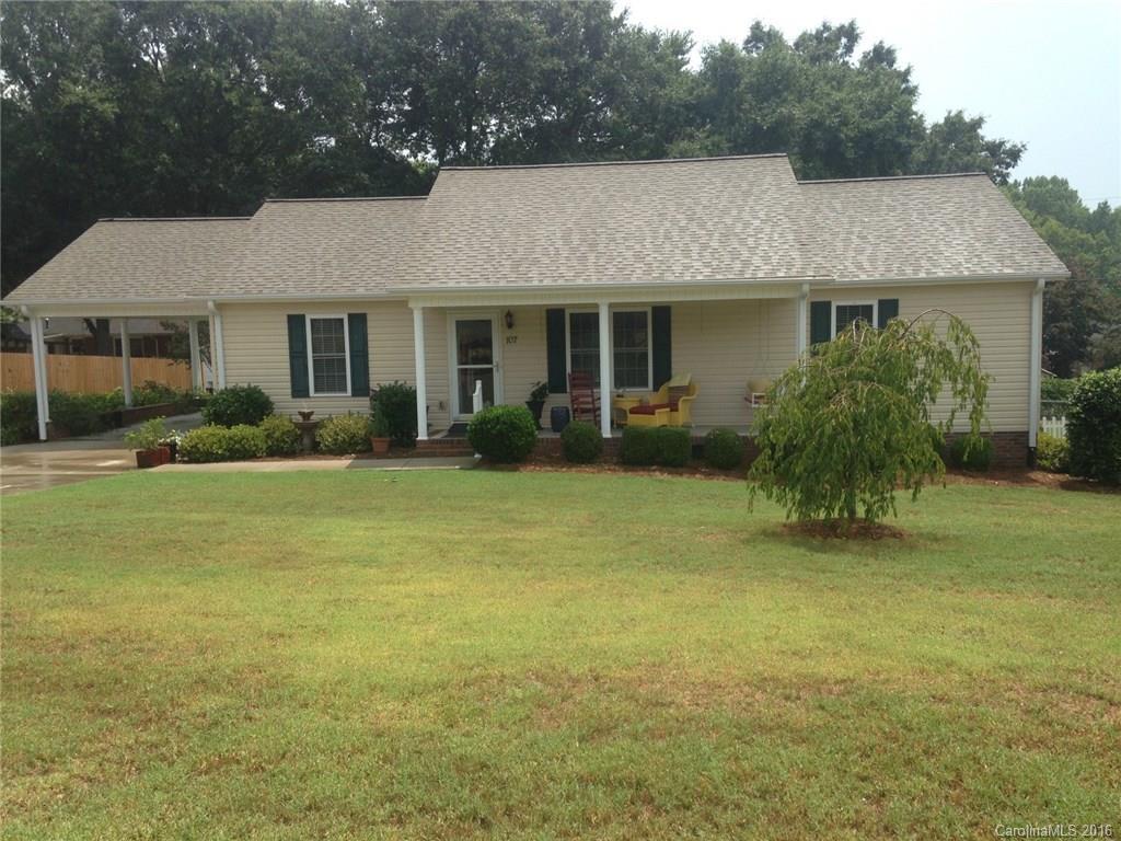 107 Wendover Dr., Lincolnton, NC 28092
