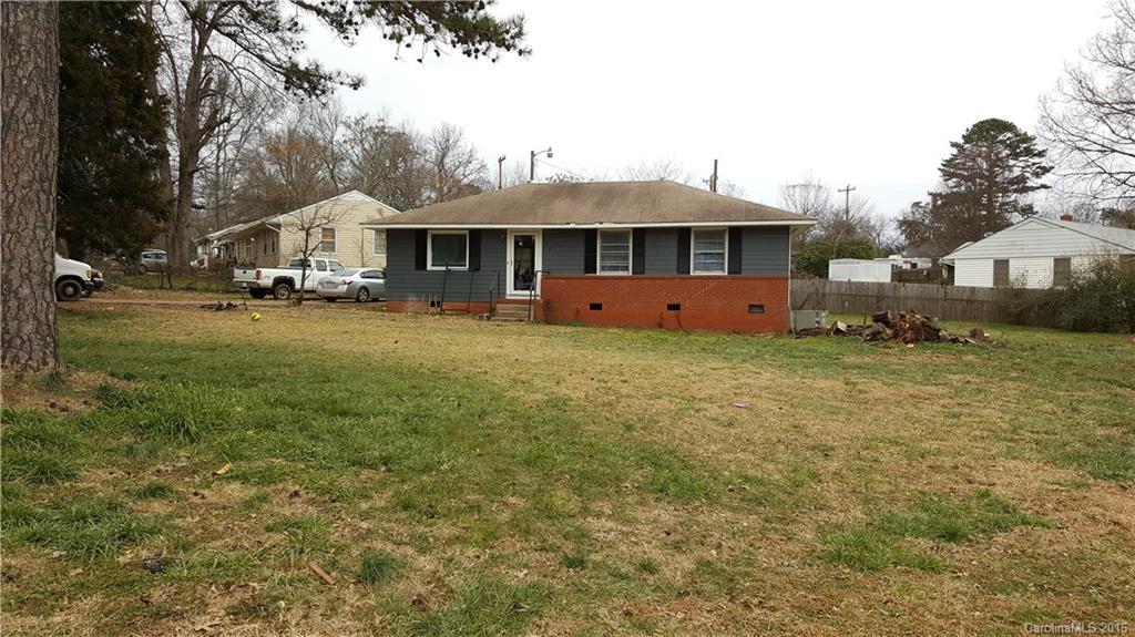 500 Sharview Cir., Charlotte, NC 28217