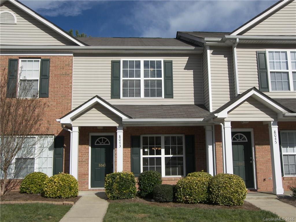 8043 Stoneham Ct., Matthews, NC 28105