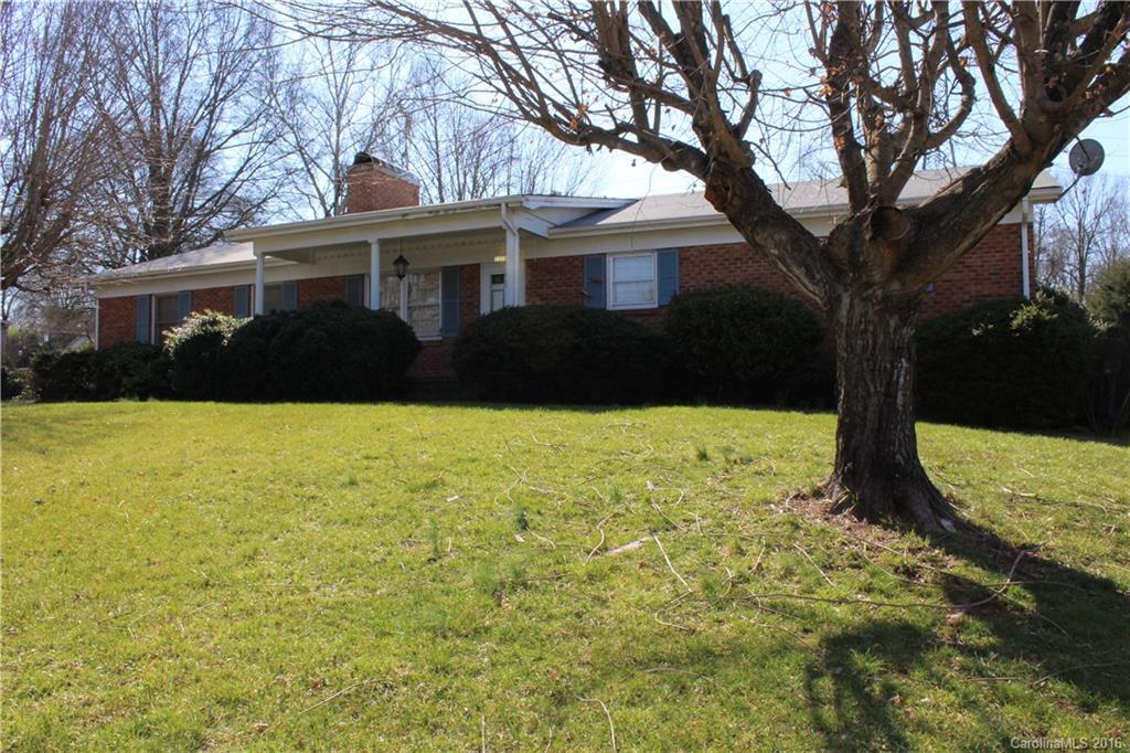 2328 22nd Ave., Hickory, NC 28601
