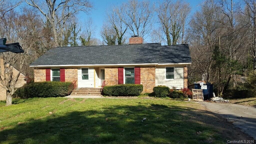 3115 Northampton Dr., Charlotte, NC 28210