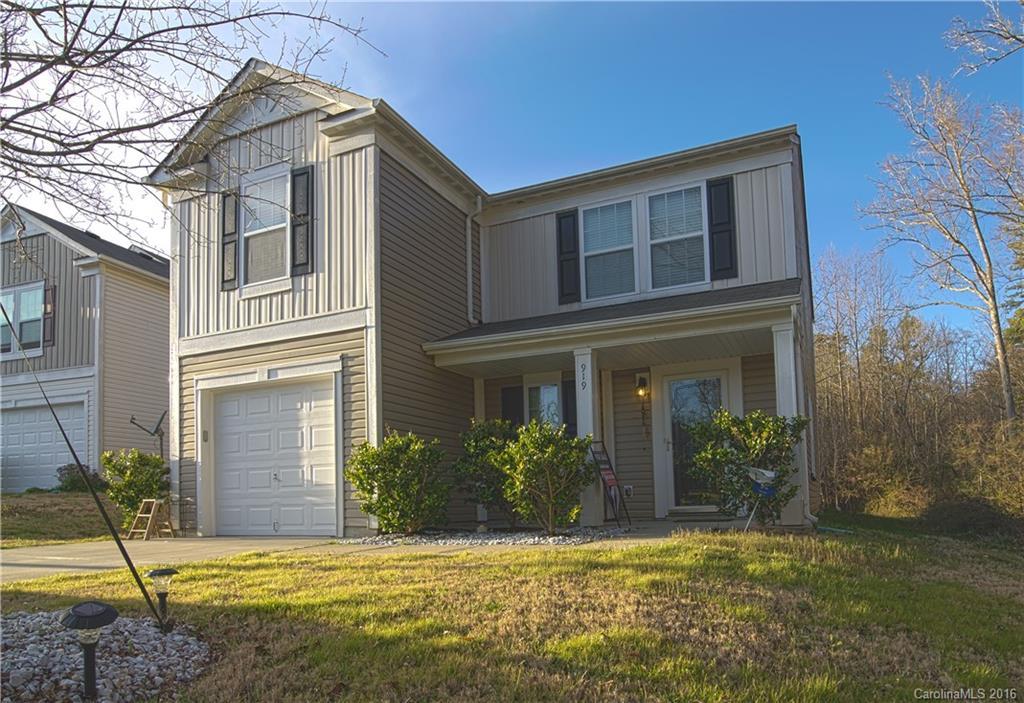 919 Capra Ct., Charlotte, NC 28214