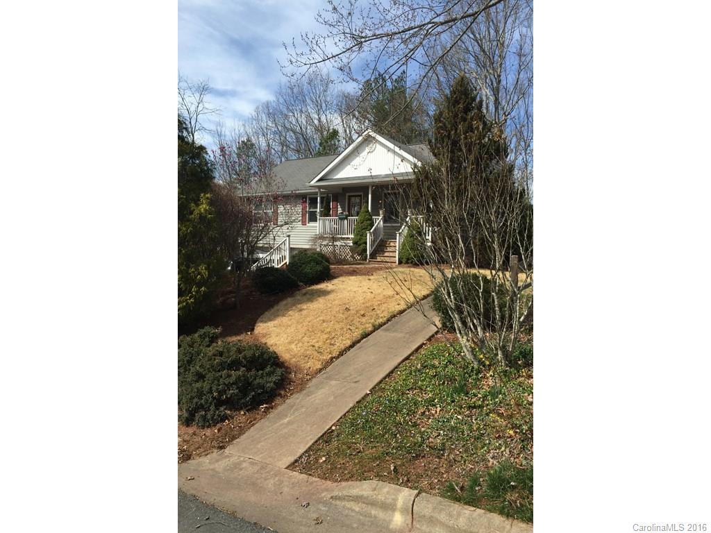 414 Creekside Dr., Asheville, NC 28804